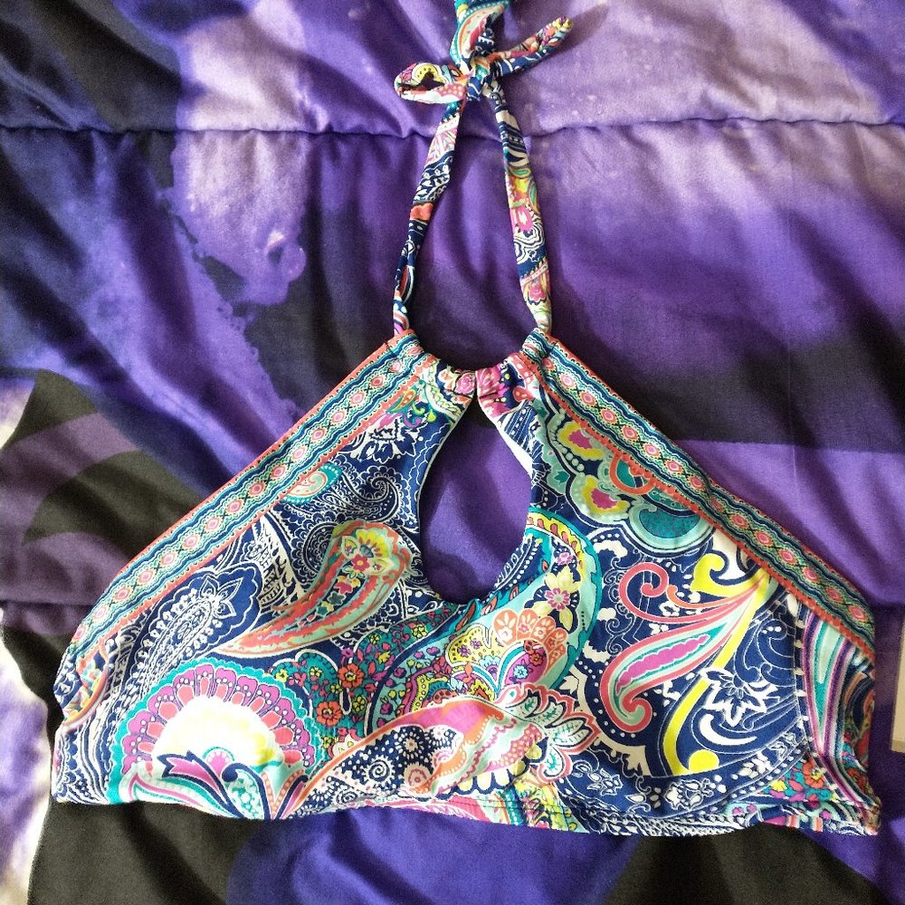 LIZ CLAIBORNE BIKINI TOP....NEW WITH TAGS